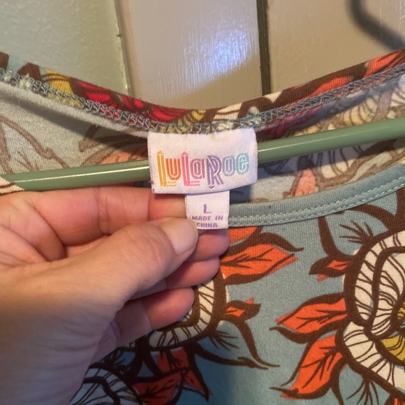 Lula Roe shirt - Picture 2 of 2